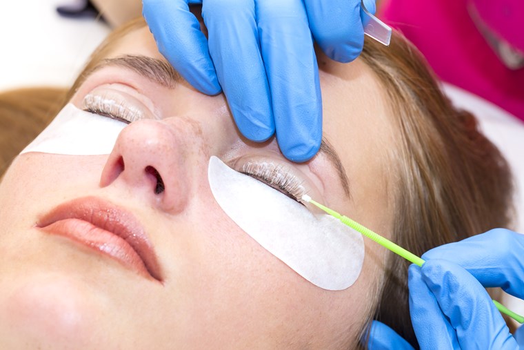 Make-up in combinatie met  Gelaatsverzorging  voor gevorderden