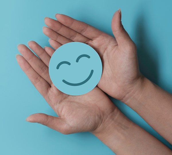 alt="2handen tonen smiley"